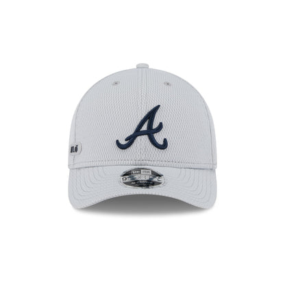 Atlanta Braves 2025 Clubhouse Gray 9FORTY M-Crown Snapback Hat