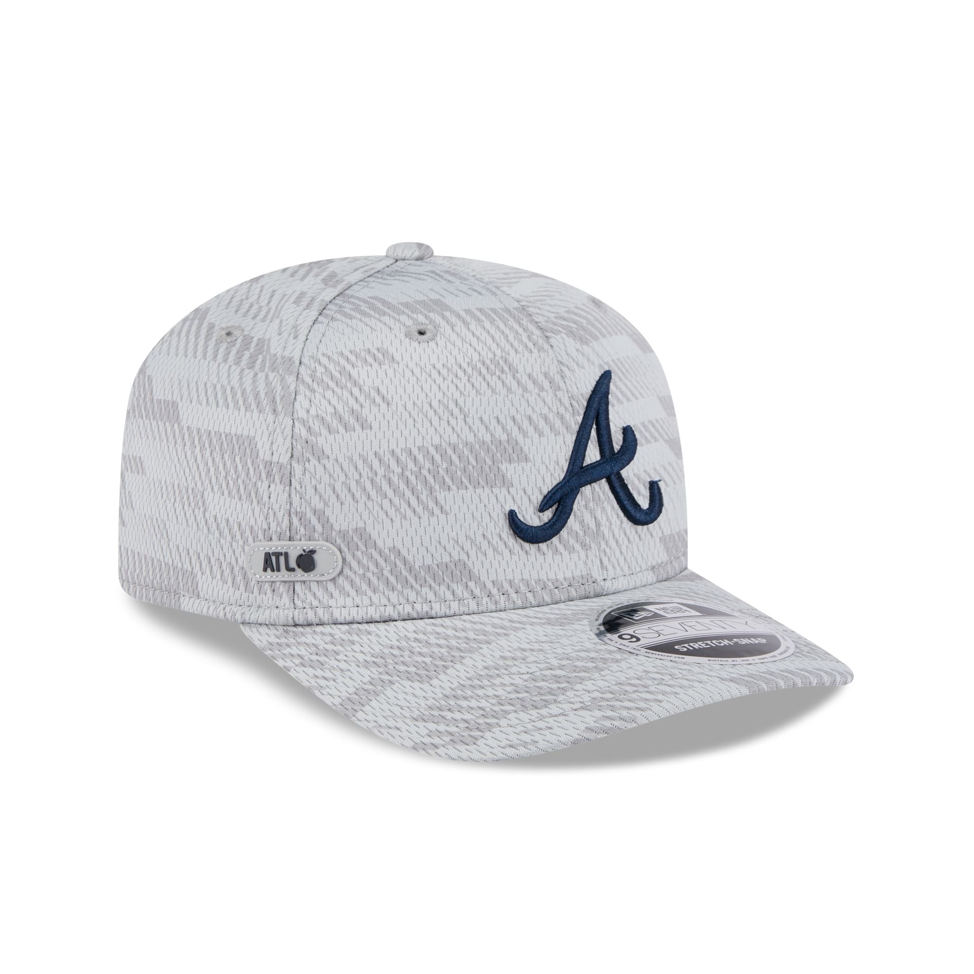 Atlanta Braves 2025 Clubhouse Gray 9SEVENTY Stretch-Snap Hat